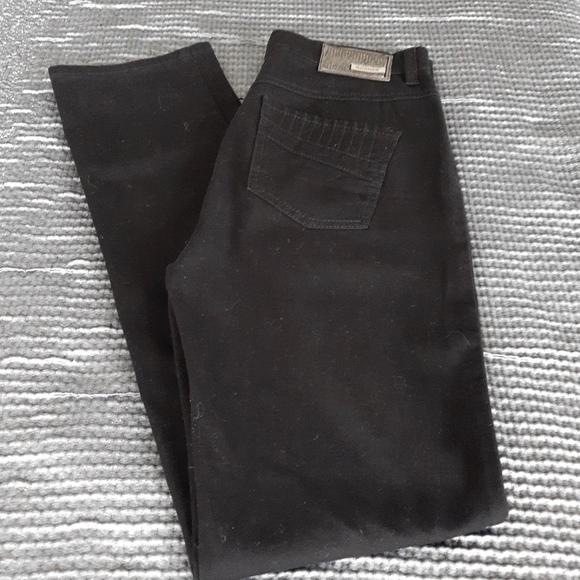 Rosner Audrey 1, high rise black jeans - Picture 9 of 12
